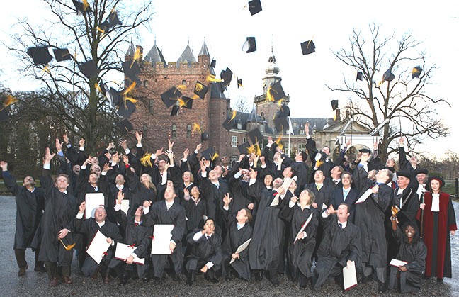 Funded University and Commonwealth Government Scholarships by University of Newcastle, Australia