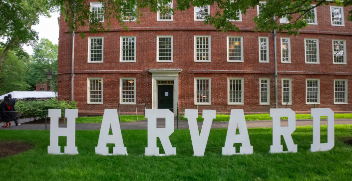 Harvard Environmental Fellows Program 2027: $92,000 Annual Salary at Harvard University